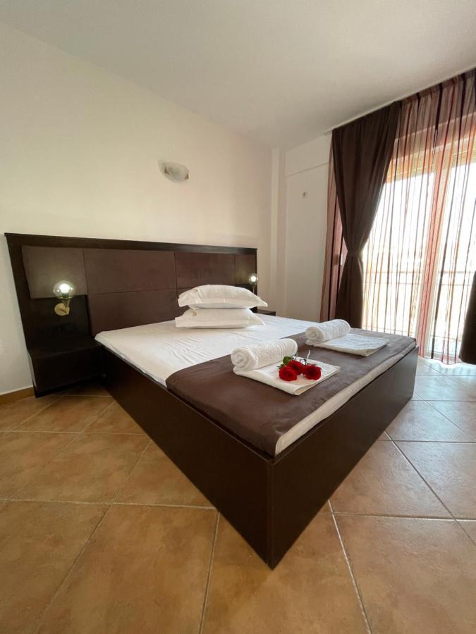 Hotel Ametist Casa Leului Năvodari Exterior foto
